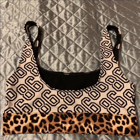 PINK Victoria’s Secret Ultimate Sports Bra NWT - Picture 3 of 5